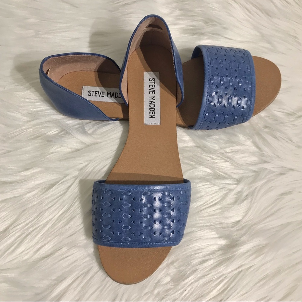 🛑SOLD🛑 Steve Madden sidestep leather sandals
